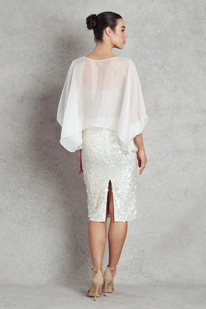 Cloud dancer Short Cape - White